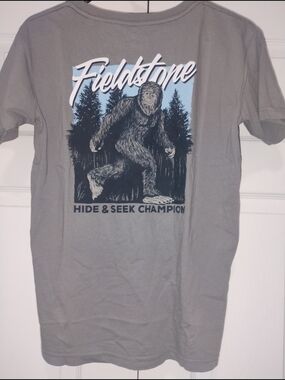 Youth XL Fieldstone Gray 'Hide & Seek Champion' Graphic T-Shirt NWT